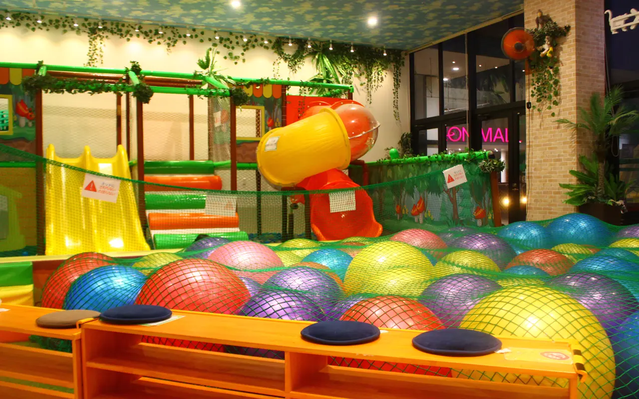 アニタッチ イオンオール太田 遊具