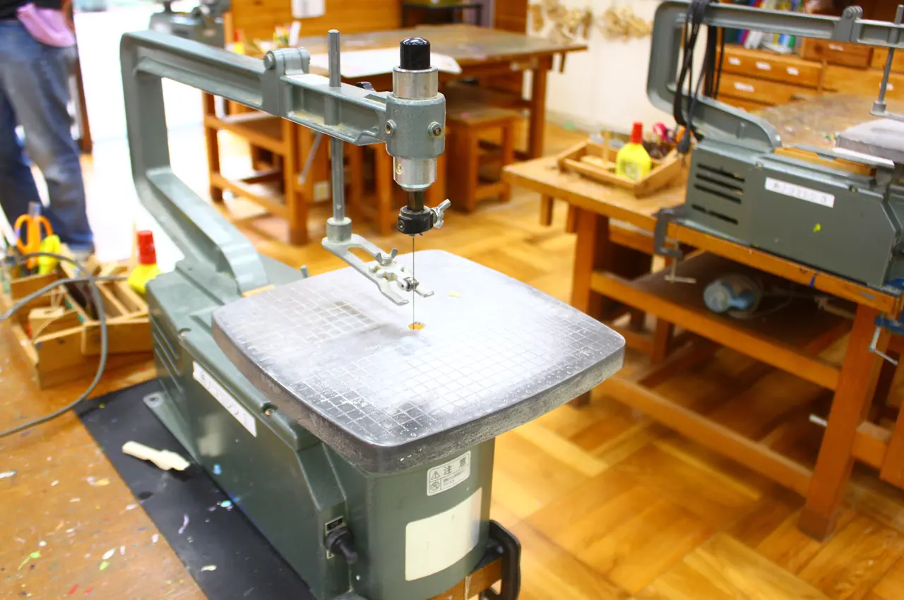 ぐんまこどもの国　ふれあい工房　半日体験教室　糸鋸