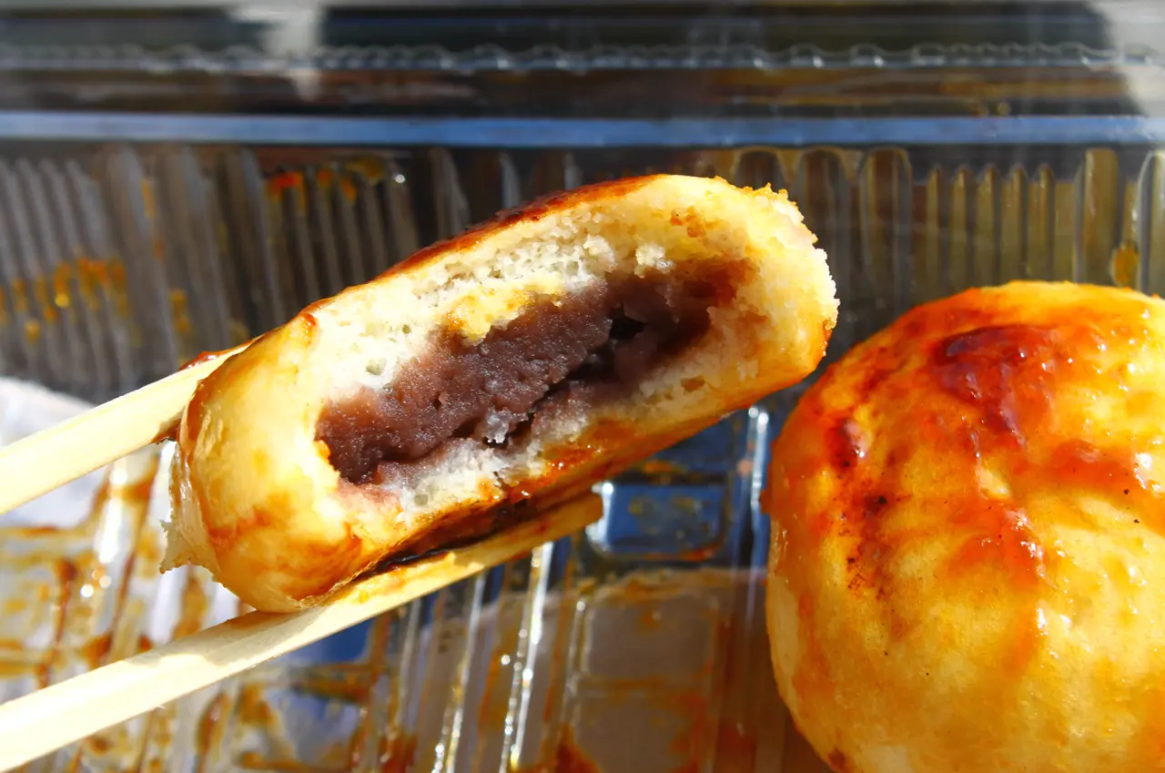 ぐんまうまいもの展　焼きまんじゅう（あん入り400円）