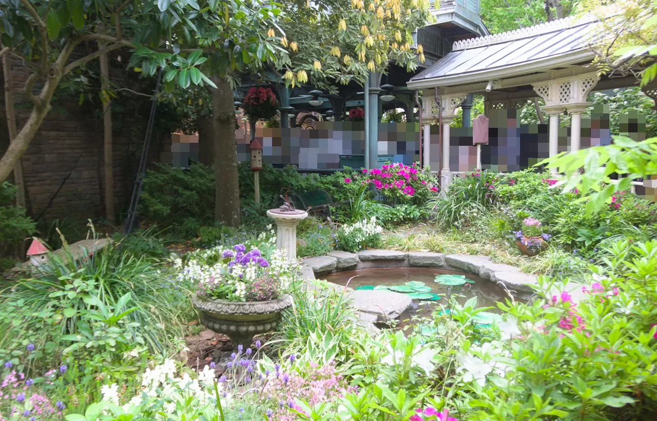 東京ディズニーランド　プーさんのハニーハント　待機列