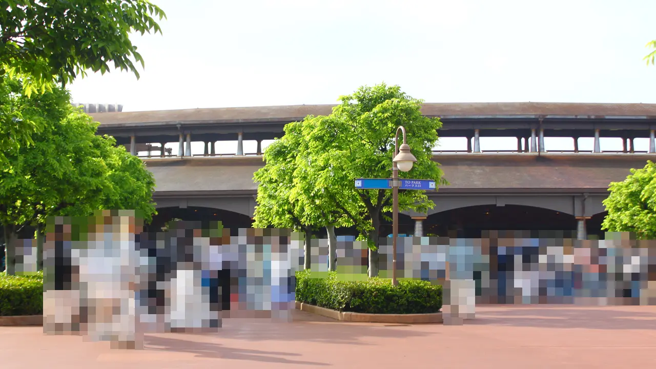 東京ディズニーシー　保安検査場前