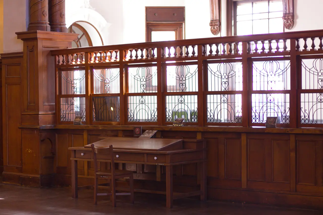 盛岡観光　岩手銀行赤レンガ館