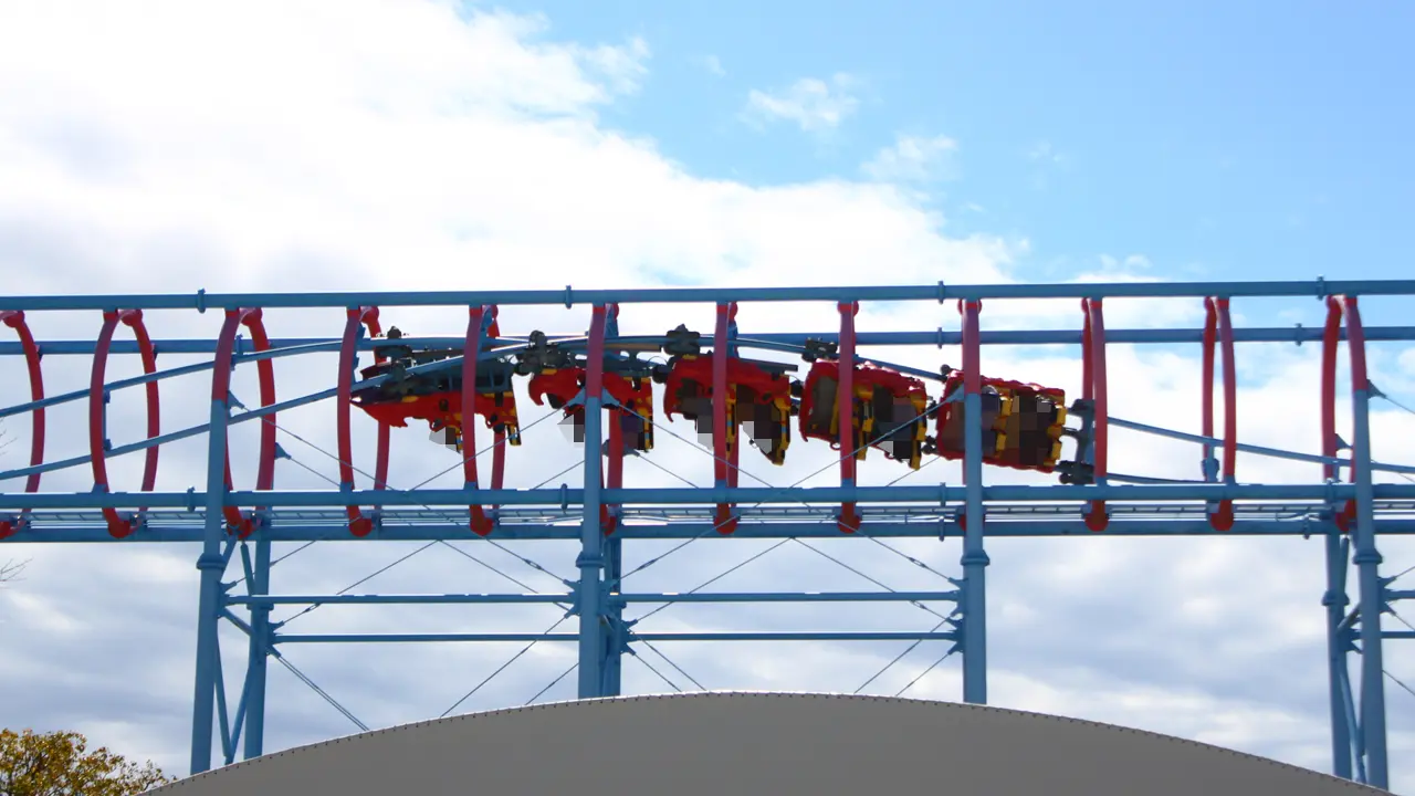 浜名湖パルパル　メガコースター「四次元」　ハートラインロール